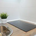 - New Central Studio Plata With Balcony דירה *