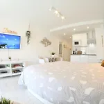 - New Central Studio Plata With Balcony דירה