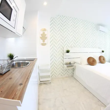 - New Central Studio Plata With Balcony Apartment