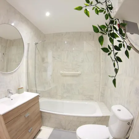 - New Central Studio Plata With Balcony Torremolinos