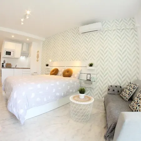 Apartment - New Central Studio Plata With Balcony