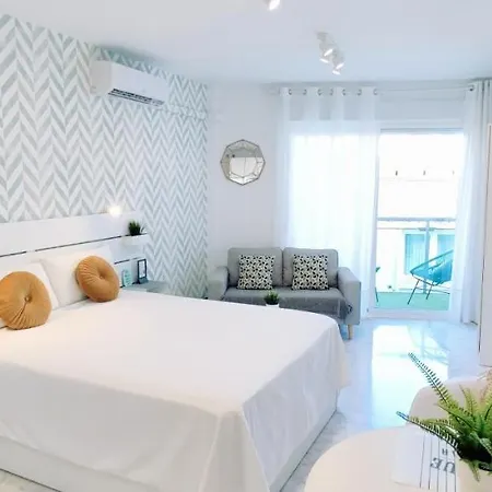 - New Central Studio Plata With Balcony Apartment Torremolinos