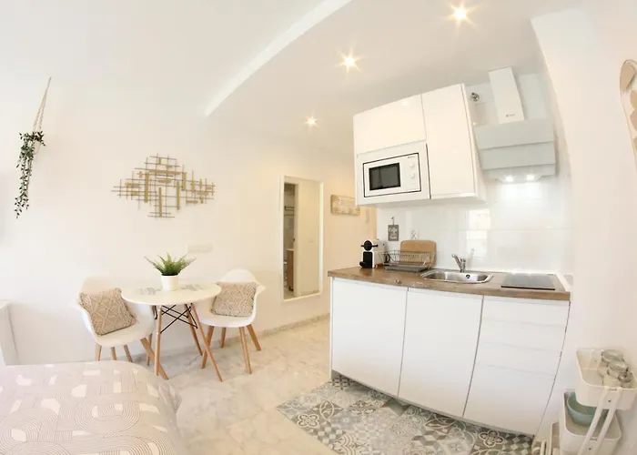 - New Central Studio Plata With Balcony Apartment Torremolinos